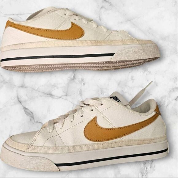 Nike Court Legacy Next Nature Sneakers Size 6.5 - Picture 1 of 11